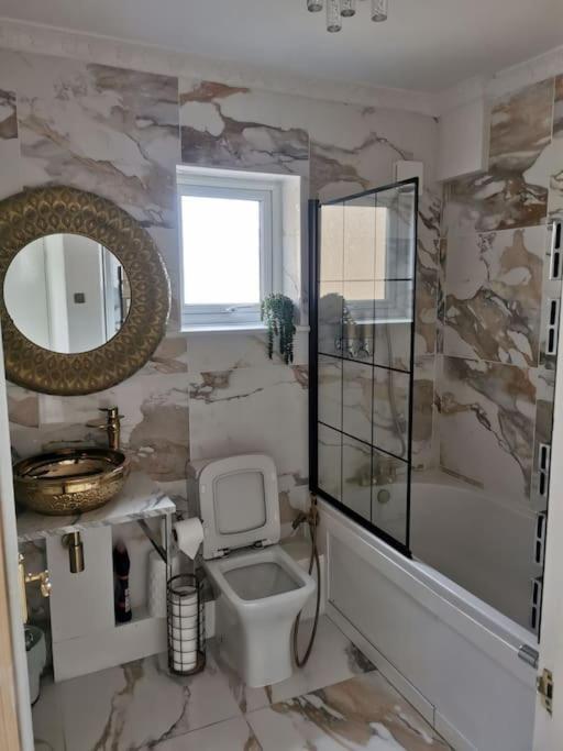 Modern 2 Bedroom Flat By Dover Port, Castle& Sea! מראה חיצוני תמונה